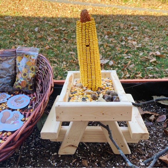 Squirrel/Wildlife Picnic Table Feeder Gift Basket - Picture 2 of 4